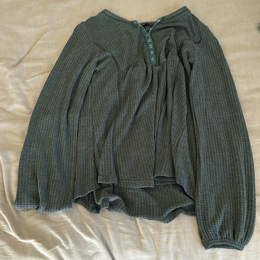 Heathered green Henley babydoll long sleeve waffle knot top